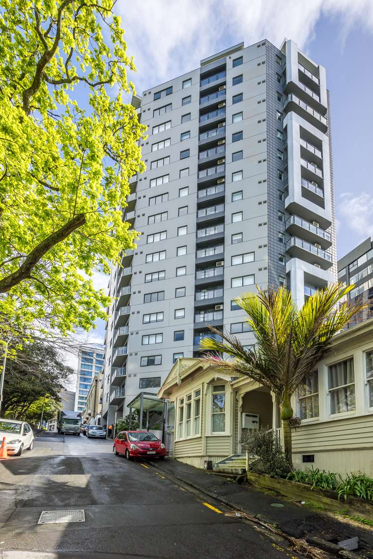 1b/6 Saint Martins Lane Grafton_31