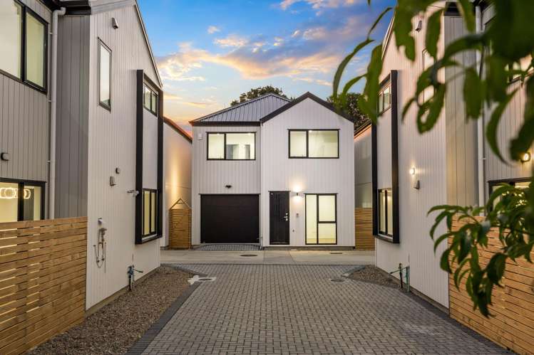 113 Beach Road Te Atatu Peninsula_0