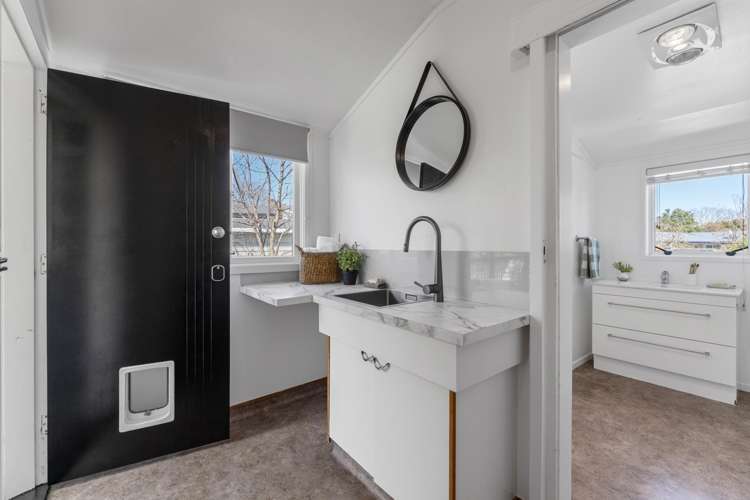 21 Sunset Street Hilltop_13