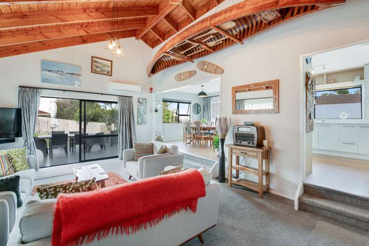 17 Leiden Place Totara Vale_9