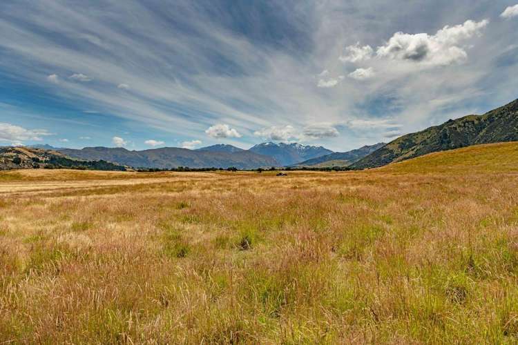 837 Lake Hawea to Albert Town Road Wanaka_9