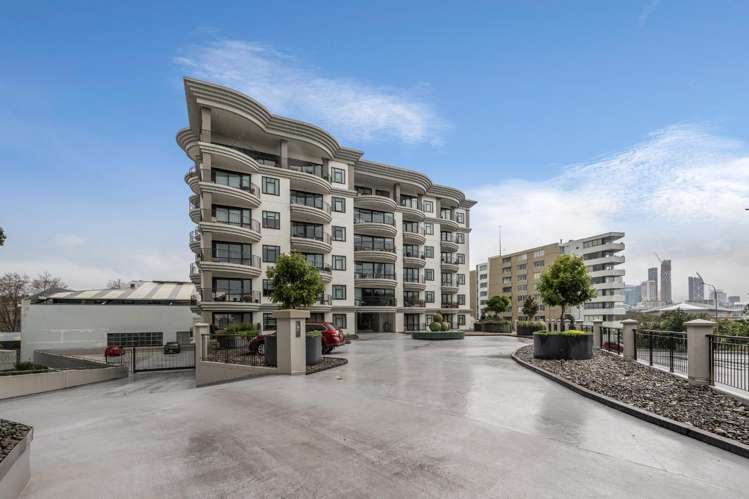 1A/118 Gladstone Road 1761_12