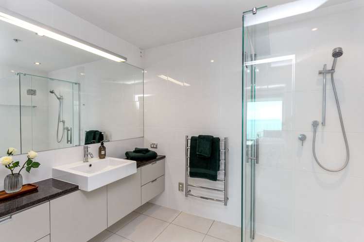 6/93 Au Saint Aubyn Street New Plymouth Central_5