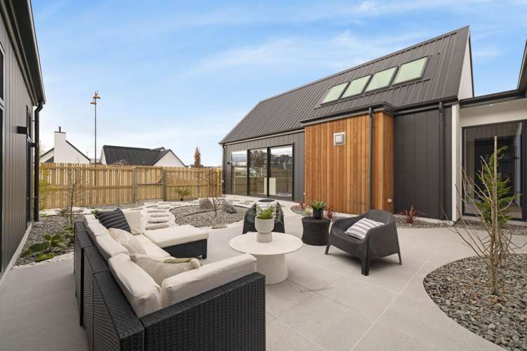 2 Alan James Lane Prebbleton_37