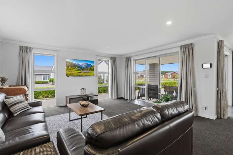 16 Inverurie Drive_4