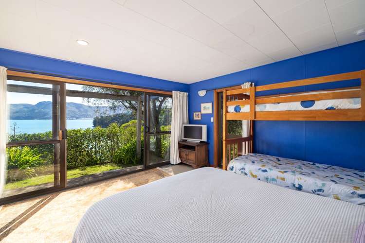 279 Marine Drive Charteris Bay_16