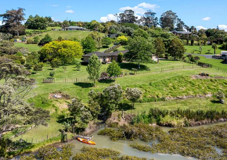 85 Whangaparaoa Road Red Beach_24