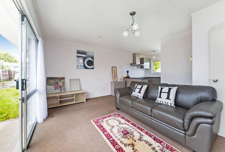 2/101 Mcleod Road Te Atatu South_10