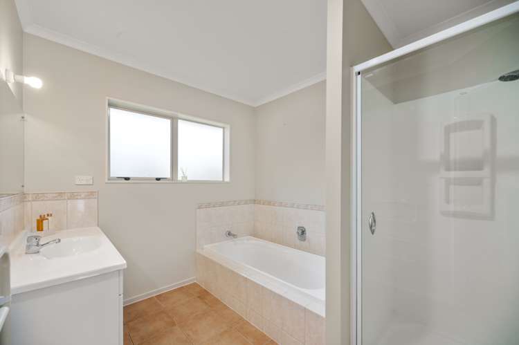 1 Frank Knight Place Waiuku_21