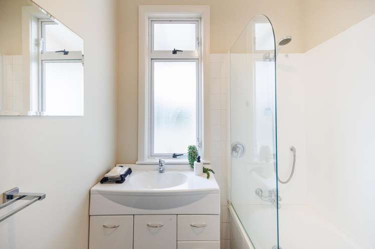 301 Botanical Road West End_22