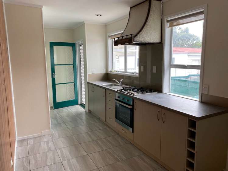 19 Waimai Avenue Manurewa_13