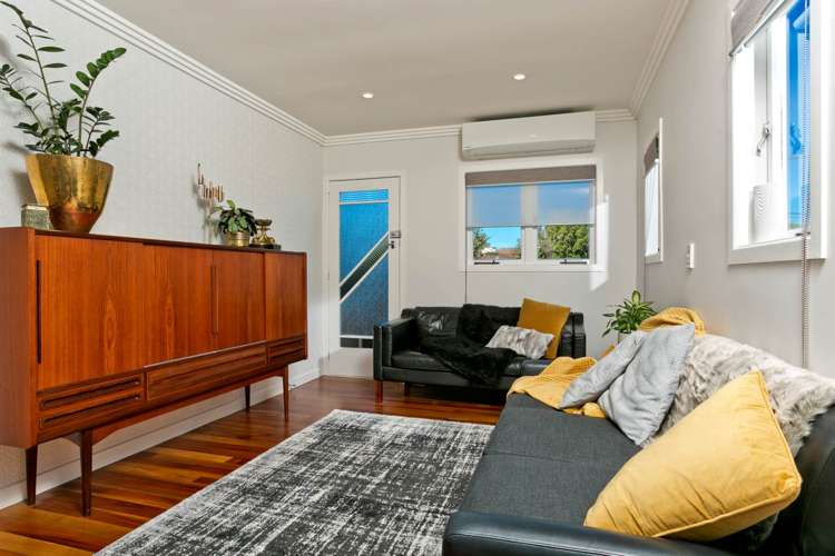 2/213 Lake Road Belmont_7