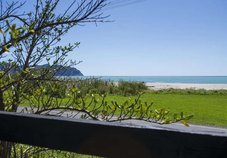 6 Mere Street Tokomaru Bay_18