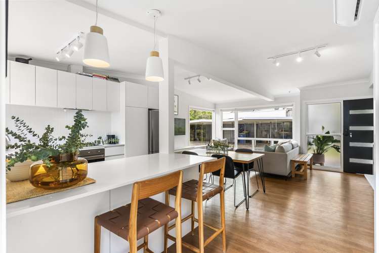 2/17 Seacliffe Avenue Belmont_5