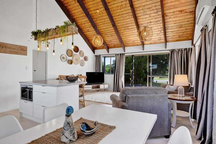 9 Pohutukawa Drive Opunake_8