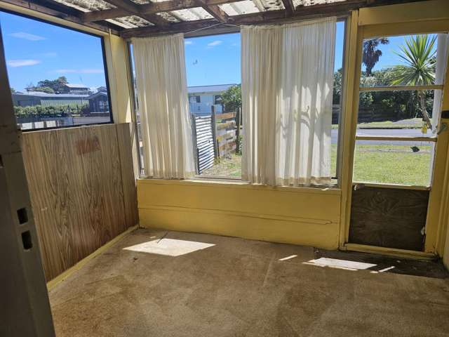 7 Mission Road Port Waikato_3