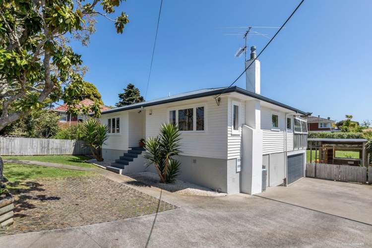 53 Golf Road New Lynn_3
