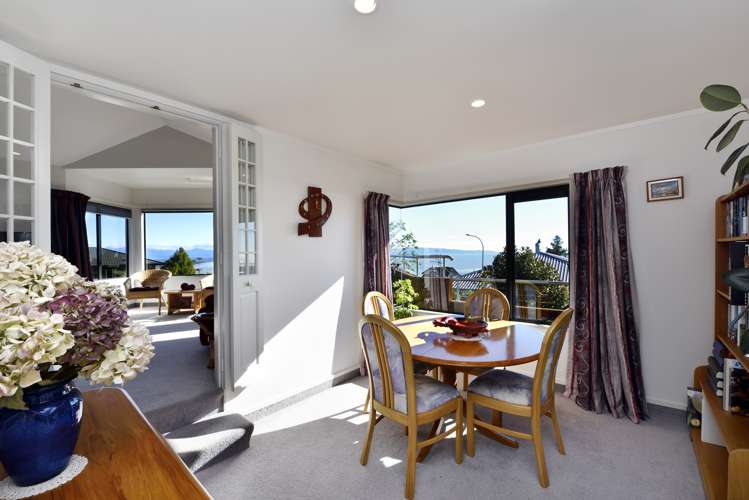 327 Princes Drive Britannia Heights_9