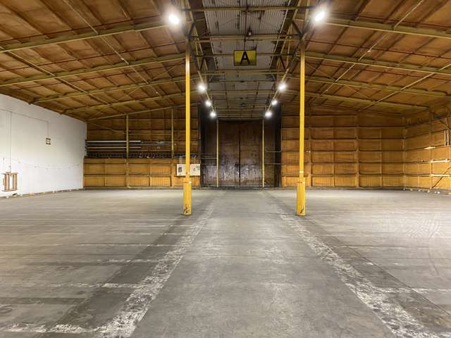 Large warehousing for lease