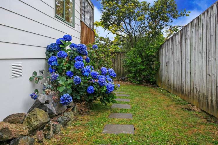 2/67 Lancaster Road Beach Haven_17