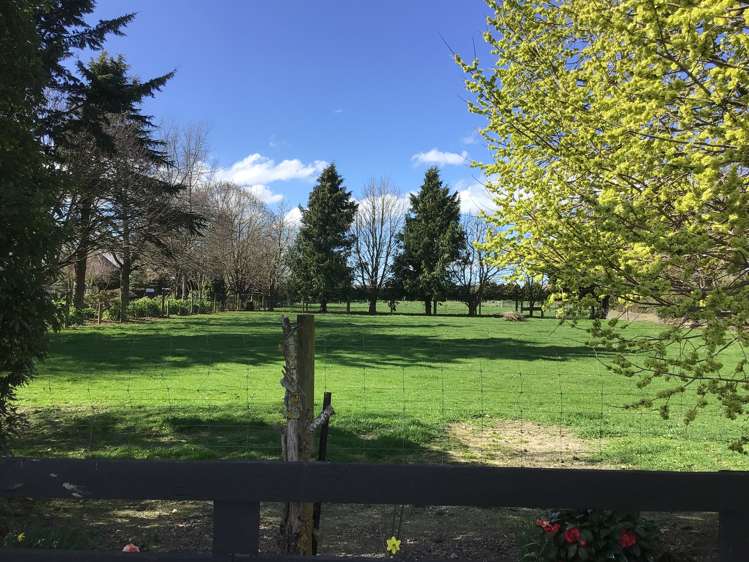 77 Beach Road East Elgin_17