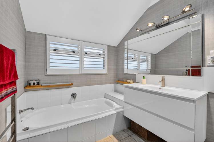 21 Merlin Close Huntington_12