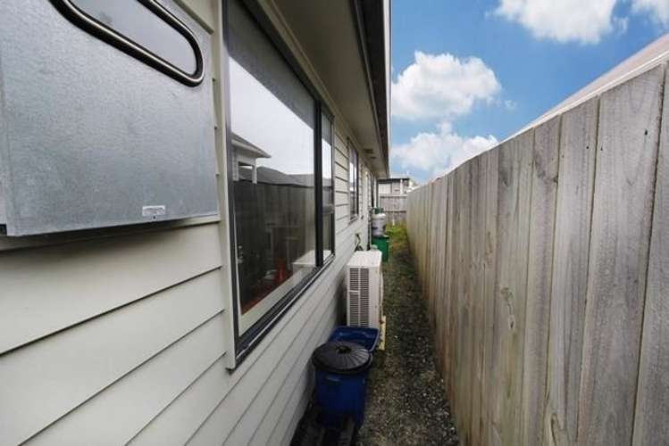 2/63 Royal Crescent Saint Kilda_11