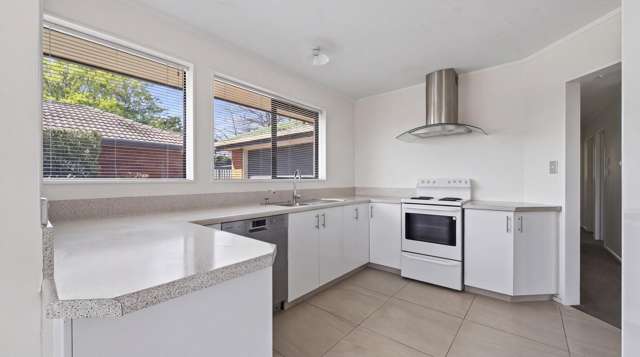 12 Wordsworth Place Stoke_4