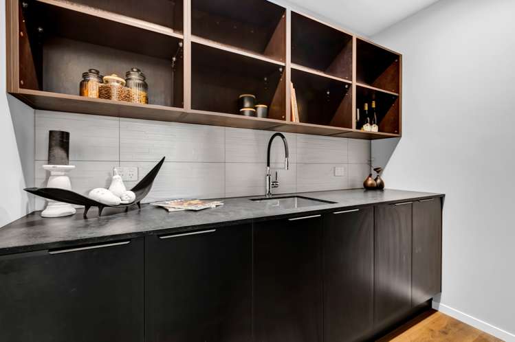 6 Oliver O'Leary Way Westown_4