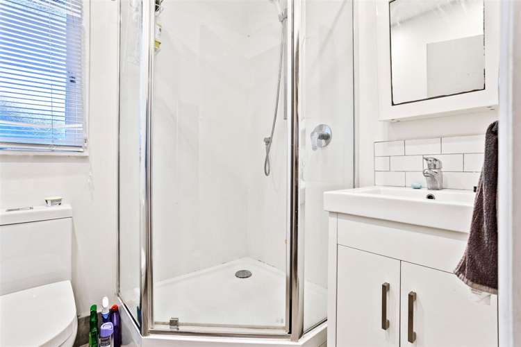 14 Yeovil Road Te Atatu Peninsula_17