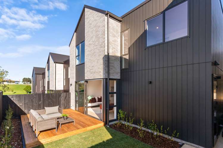26-28 Weybridge Crescent_1