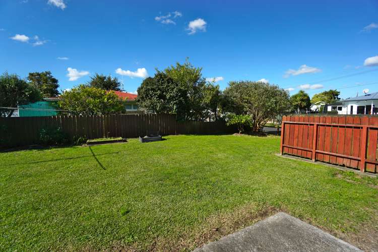 16 Carlyle Avenue Chartwell_12