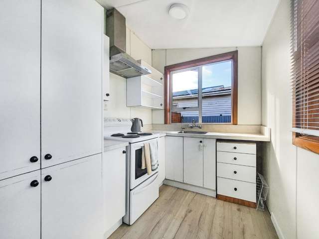 35 Hopkins Street 1582_1