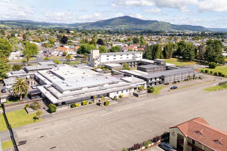 2 Ward Avenue, 15 Maida Vale Street, 9 Gibson Street Glenholme_3