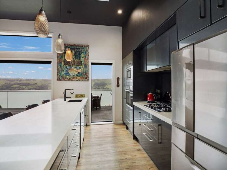 60 Kauri Street Ravensbourne_5