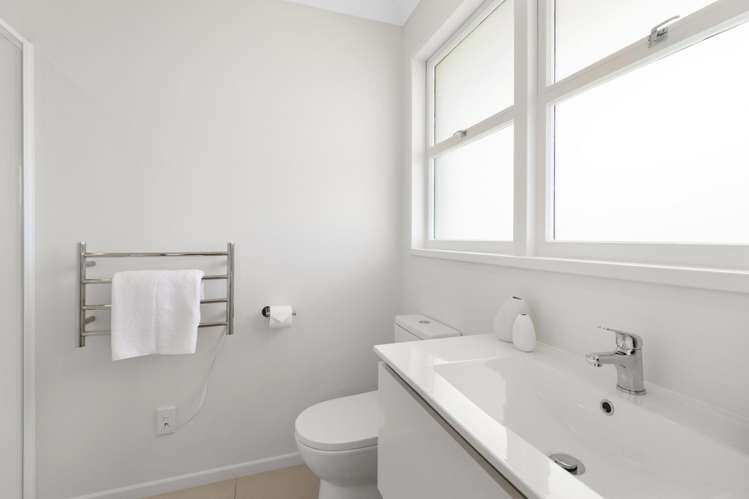 9a Lilac Place Otumoetai_13