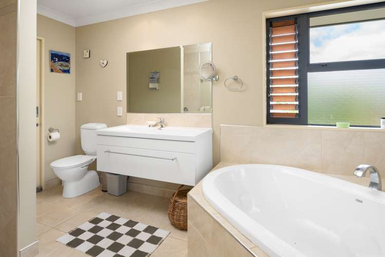 14 Hathaway Street Spring Creek_11