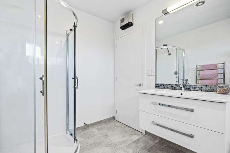 29 Russ Drive Lincoln_13