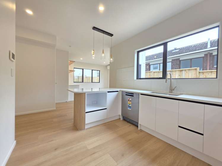 5B Mark Edward Drive_5
