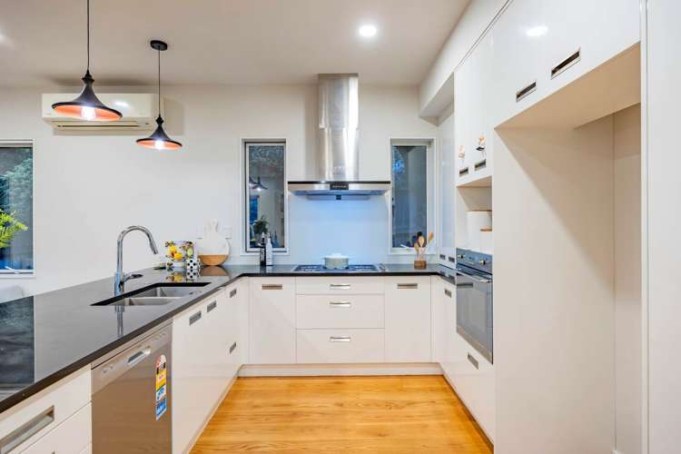 487A East Coast Road Murrays Bay_16
