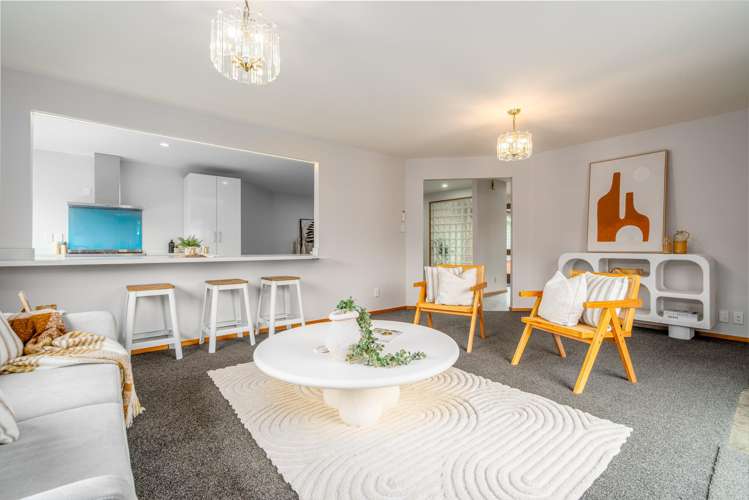 81 Chartwell Street Burwood_11