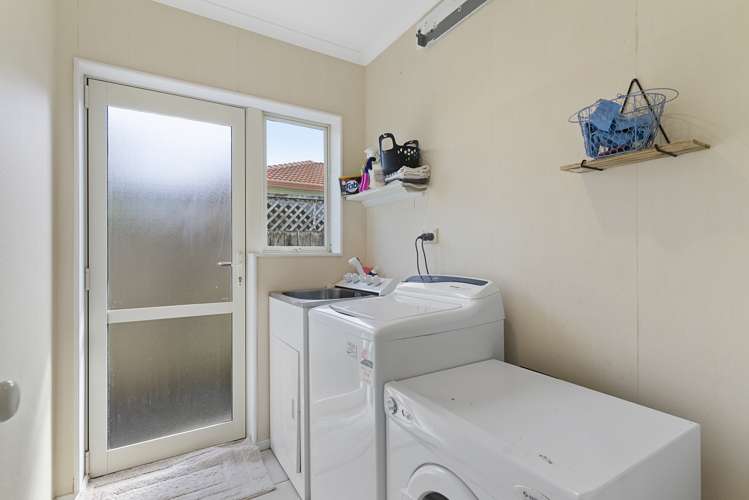 11 Kath Hopper Drive Orewa_16