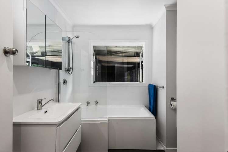 822 Motukawa Road Inglewood_9