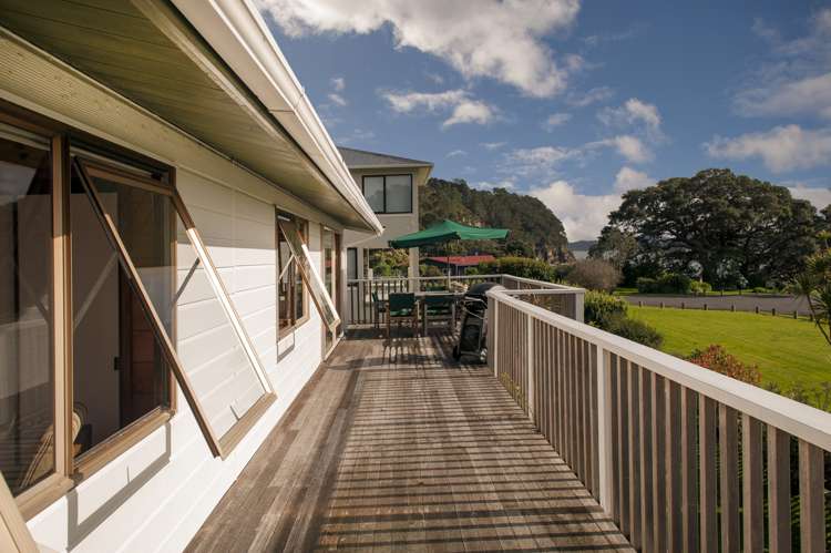 3 Harsant Avenue Hahei_13