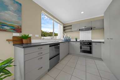 17 Marengo Parkway_3