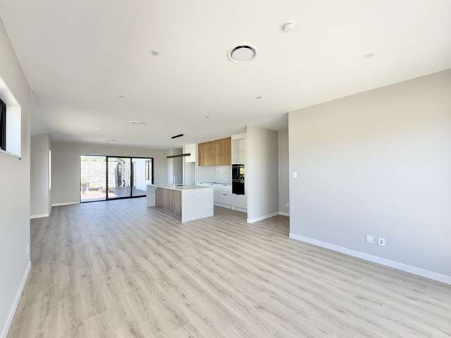 17 Tukutata Crescent Milldale_2