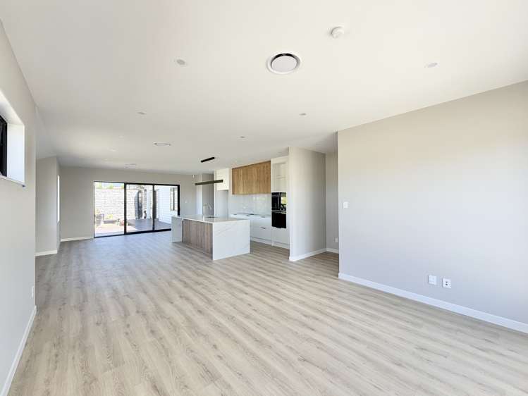 17 Tukutata Crescent Milldale_2