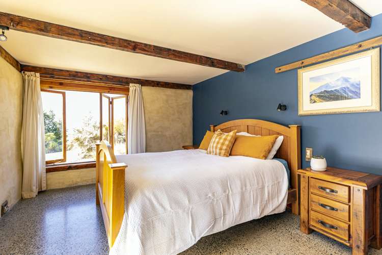 228 Blandswood Road Mesopotamia_19