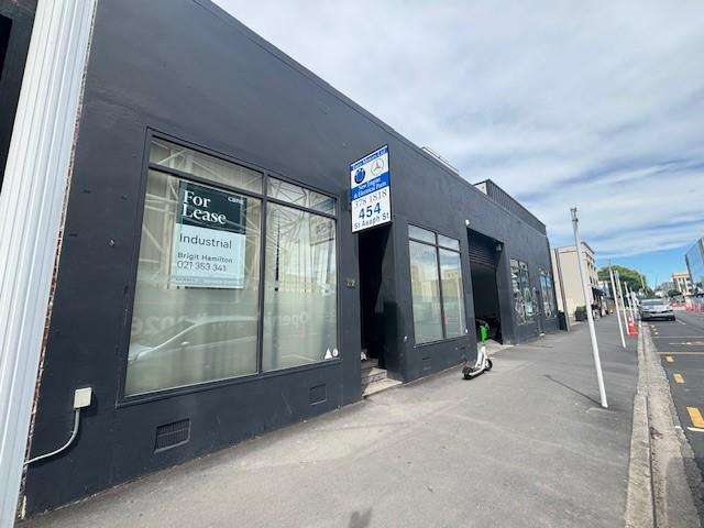 Prime Industrial Space with Unbeatable Exposure