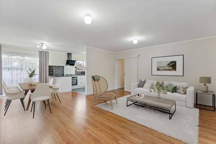 2/24a Waimumu Road Massey_1